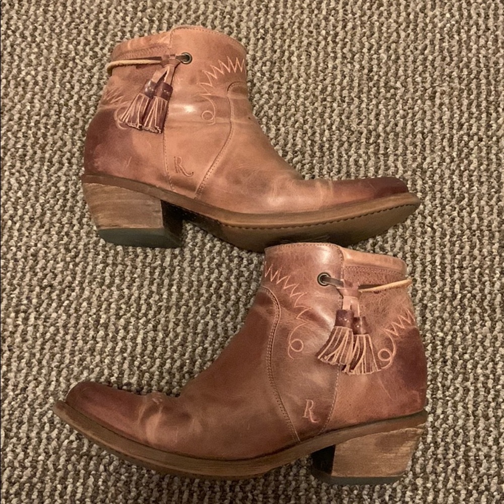Reba by Justin ankle boots
